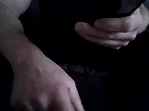 Snapshot of Tommyzzzzzz chatting on 12-14-24, 08:56 Tommyzzzzzz online show from 12-14-24, 08:56