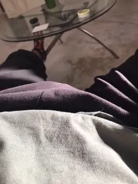 Snapshot of Tommyzzzzzz chatting on 09-28-25, 02:55 Tommyzzzzzz online show from 09-28-25, 02:55