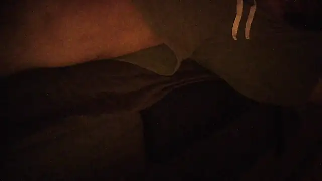 Snapshot of Tommyzzzzzz chatting on 11-25-25, 04:18 Tommyzzzzzz online show from 11-25-25, 04:18