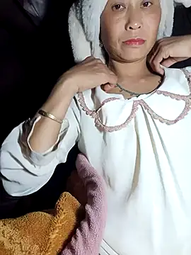 Snapshot of witch-xx chatting on 03-02-26, 06:25 witch-xx online show from 03-02-26, 06:25