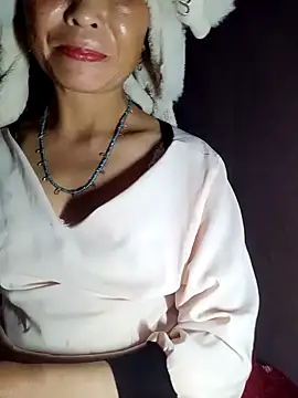 Snapshot of witch-xx chatting on 05-04-26, 02:24 witch-xx online show from 05-04-26, 02:24