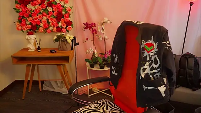 NeoGeisha online show from 04-08-26, 01:22