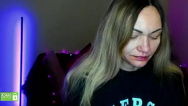 Snapshot of BlondMikey22 chatting on 02-12-26, 06:30 BlondMikey22 online show from 02-12-26, 06:30