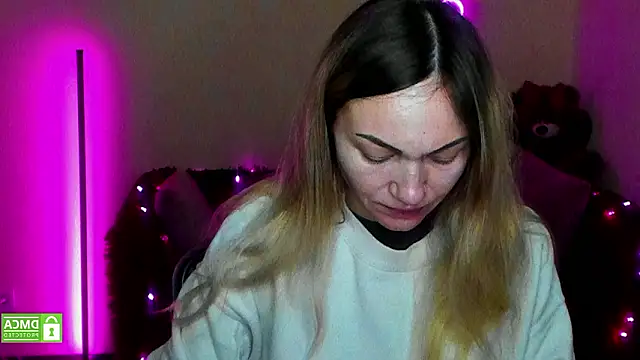 Snapshot of BlondMikey22 chatting on 02-18-26, 06:31 BlondMikey22 online show from 02-18-26, 06:31