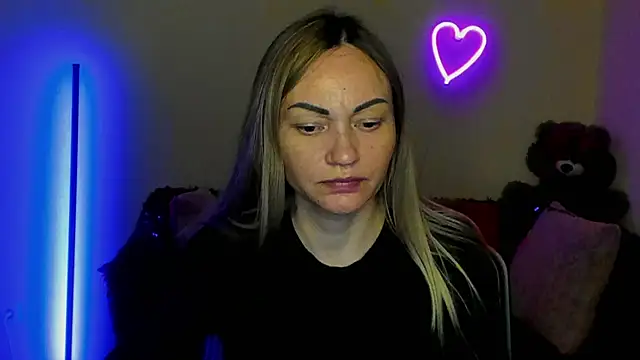 Snapshot of BlondMikey22 chatting on 05-07-26, 11:26 BlondMikey22 online show from 05-07-26, 11:26