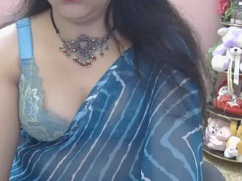 Snapshot of Cute_Sheetal chatting on 02-19-26, 01:40 Cute Sheetal online show from 02-19-26, 01:40
