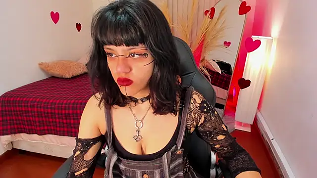 Snapshot of Nahemot_sadish chatting on 02-12-26, 12:33 Nahemot sadish online show from 02-12-26, 12:33