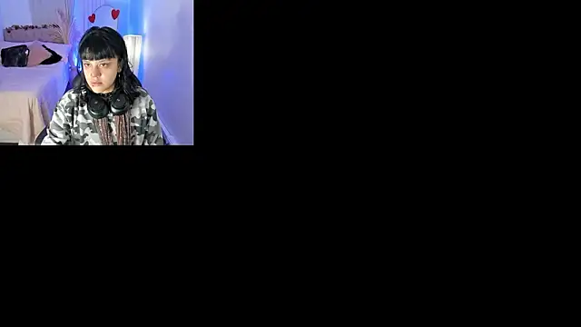 Snapshot of Nahemot_sadish chatting on 02-14-26, 12:02 Nahemot sadish online show from 02-14-26, 12:02