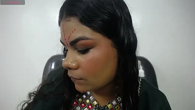 yaazhinii online show from 05-23-26, 12:09