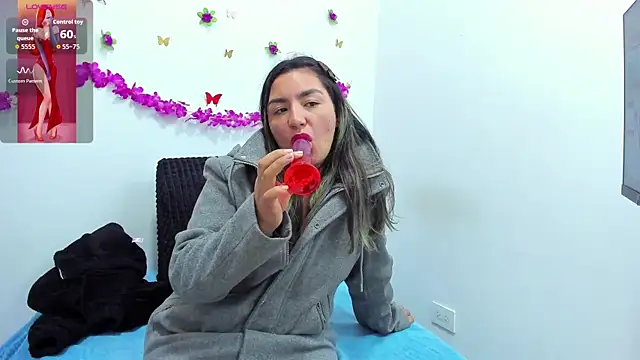 Snapshot of lexyy24 chatting on 02-12-26, 02:23 lexyy24 online show from 02-12-26, 02:23