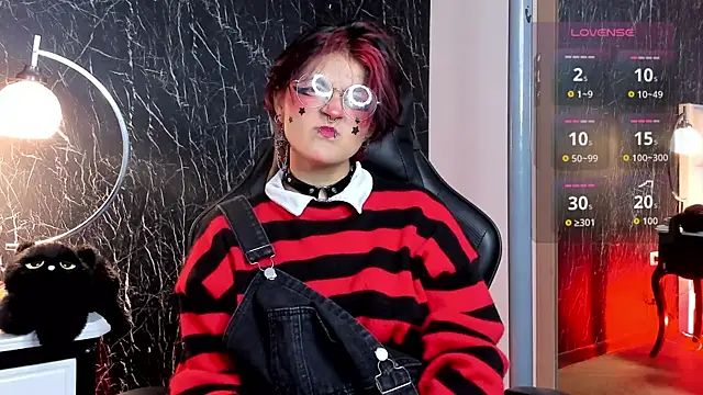 YuuMiko online show from 04-01-26, 11:55