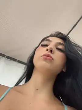 BadLilAngelXXX online show from 04-29-26, 01:15