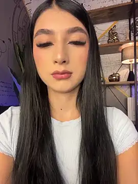 BadLilAngelXXX online show from 05-25-26, 01:17
