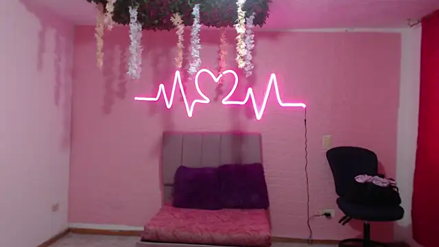 Snapshot of astrid_blaze_27 chatting on 03-10-26, 03:50 astrid blaze 27 online show from 03-10-26, 03:50