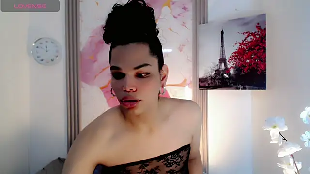 Snapshot of Zonce_shimer chatting on 05-11-26, 07:33 Zonce shimer online show from 05-11-26, 07:33