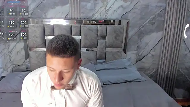 Snapshot of Manson_and_Zoe chatting on 02-11-26, 11:26 Manson and Zoe online show from 02-11-26, 11:26