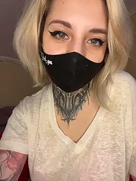 Snapshot of AllisonXAlfred chatting on 02-26-26, 07:24 AllisonXAlfred online show from 02-26-26, 07:24