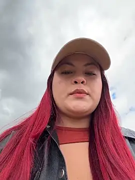 Lia-Moon77 online show from 05-27-26, 04:37
