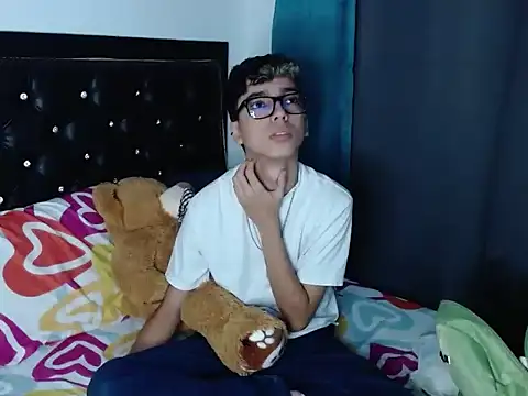 Snapshot of gabriel_x18 chatting on 02-08-26, 10:02 gabriel x18 online show from 02-08-26, 10:02