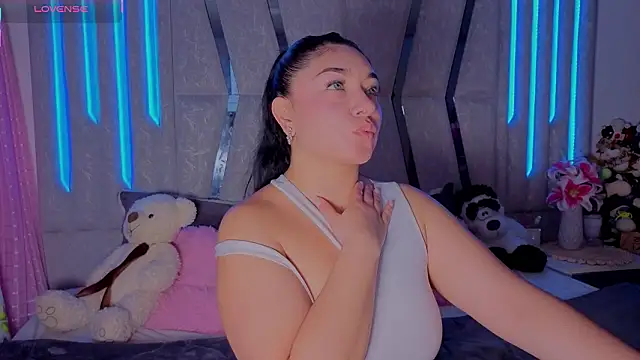 Snapshot of Grecia_Valmont chatting on 02-23-26, 06:38 Grecia Valmont online show from 02-23-26, 06:38