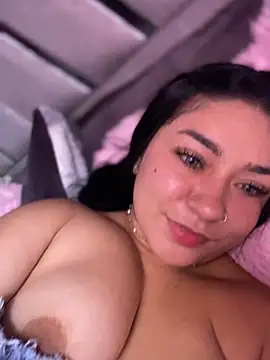 Snapshot of Grecia_Valmont chatting on 02-25-26, 06:39 Grecia Valmont online show from 02-25-26, 06:39