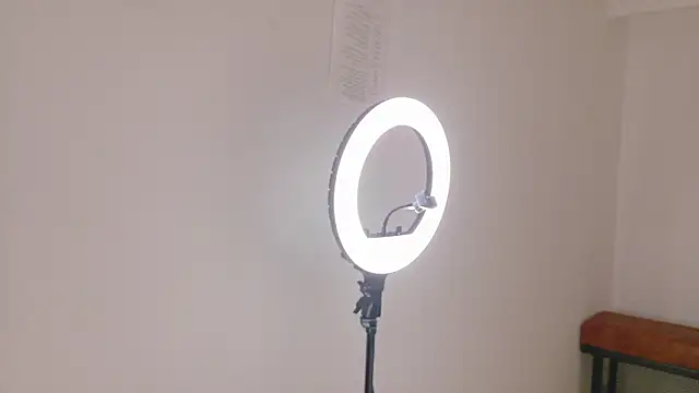 Snapshot of FernandaBrown__ chatting on 02-15-26, 12:36 FernandaBrown online show from 02-15-26, 12:36