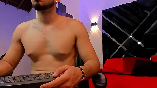 Logan Wolf-js online show from 04-12-26, 10:37