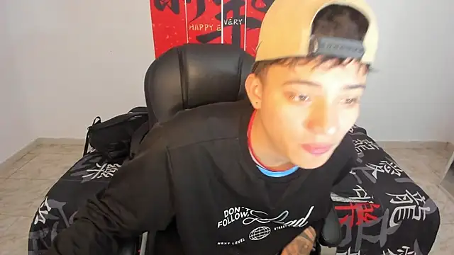 Wesleey-Boy online show from 04-08-26, 07:03