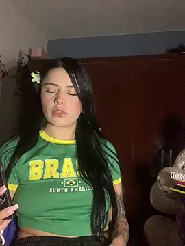 Snapshot of Sofii7 chatting on 02-06-26, 12:48 Sofii7 online show from 02-06-26, 12:48