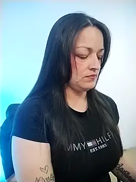 Snapshot of Ivanna_Greey1 chatting on 02-18-26, 09:00 Ivanna Greey1 online show from 02-18-26, 09:00