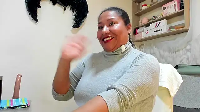 Snapshot of Nyomi_browm chatting on 05-02-26, 02:33 Nyomi browm online show from 05-02-26, 02:33