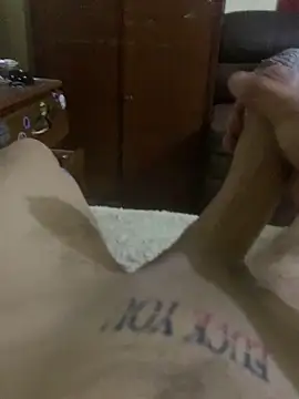 Snapshot of pitudo1713 chatting on 02-12-26, 04:07 pitudo1713 online show from 02-12-26, 04:07