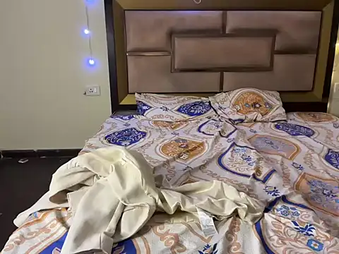 Hersheykaur online show from 03-11-26, 11:00