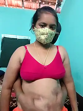 Snapshot of Tamilkannadacouple chatting on 02-12-26, 05:24 Tamilkannadacouple online show from 02-12-26, 05:24