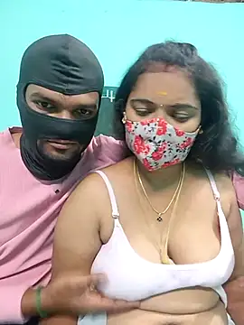 Snapshot of Tamilkannadacouple chatting on 02-14-26, 04:48 Tamilkannadacouple online show from 02-14-26, 04:48