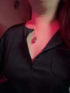 HaleyKin online show from 03-01-26, 05:59