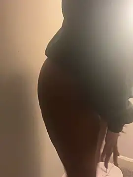 Snapshot of browncutie7 chatting on 02-11-26, 11:21 browncutie7 online show from 02-11-26, 11:21