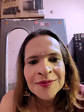 Snapshot of nikitalicious_ chatting on 03-19-26, 07:18 nikitalicious online show from 03-19-26, 07:18