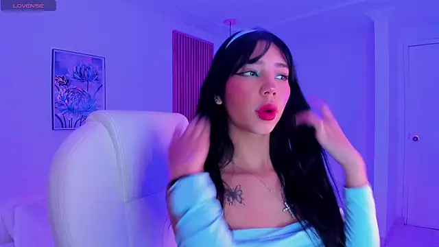 Snapshot of Blue_skyx chatting on 02-08-26, 12:41 Blue skyx online show from 02-08-26, 12:41