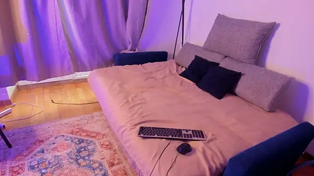 CalmFever online show from 02-12-26, 12:33