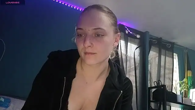 JadeAlexis403 online show from 04-03-26, 06:17