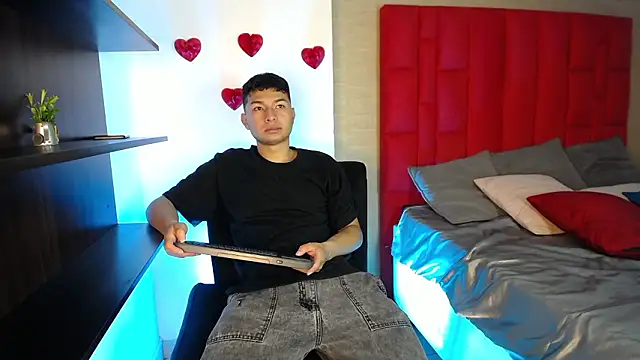 Snapshot of Liam_Sean chatting on 03-03-26, 12:44 Liam Sean online show from 03-03-26, 12:44