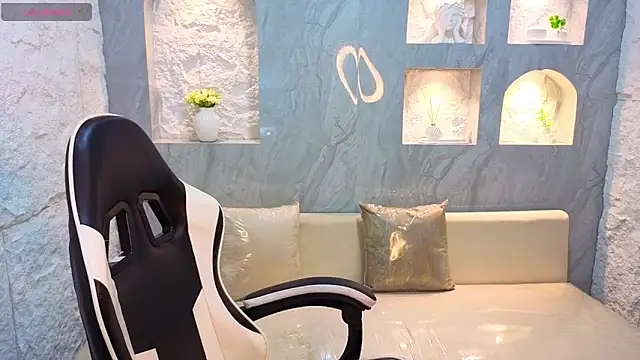 Catalina Tx  online show from 02-10-26, 02:43