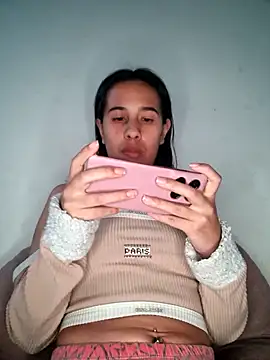 kittyluna  online show from 04-26-26, 06:44