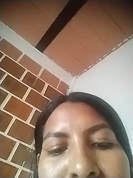 yericacaro online show from 02-11-26, 06:46