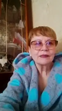 SophieBurns online show from 04-10-26, 10:31