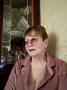 Snapshot of SophieBurns chatting on 05-22-26, 10:32 SophieBurns online show from 05-22-26, 10:32