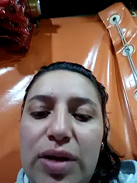 Snapshot of MajoArias chatting on 02-15-26, 05:15 MajoArias online show from 02-15-26, 05:15