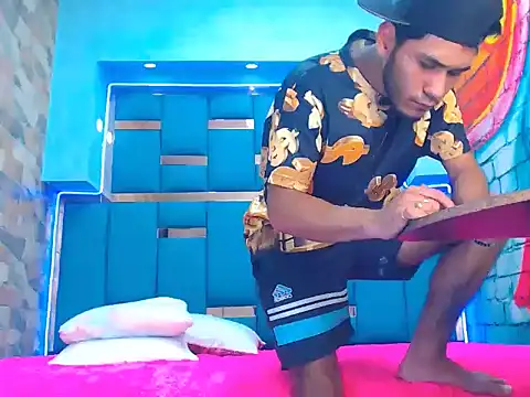 warmNoah online show from 03-09-26, 07:07