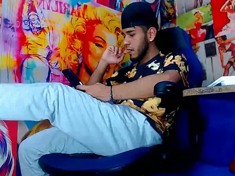 warmNoah online show from 04-07-26, 06:08